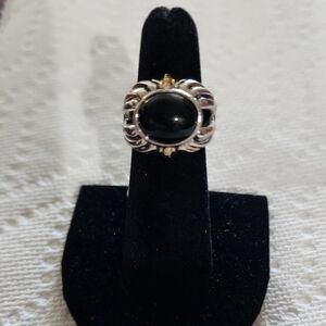 Elegant Silver and Black Women's Ring